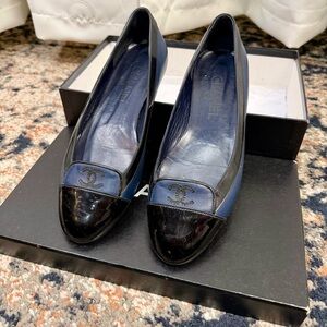 Chanel Navy Blue & Black Interlocking CC Oxford Cap-Toe Leather Flats Size 6